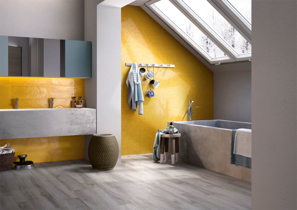 Realizzare un bagno giallo con Ceramica Imola